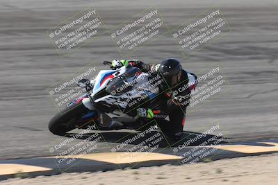 media/Oct-13-2025-Moto Forza (Mon) [[a66d839500]]/4-C Group/Session 2 (Bowl)/